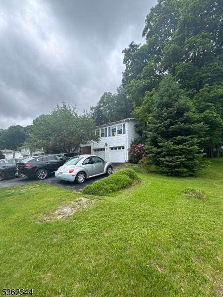 61 N Hillside Ave
