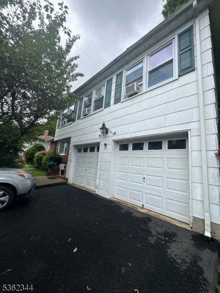 61 N Hillside Ave