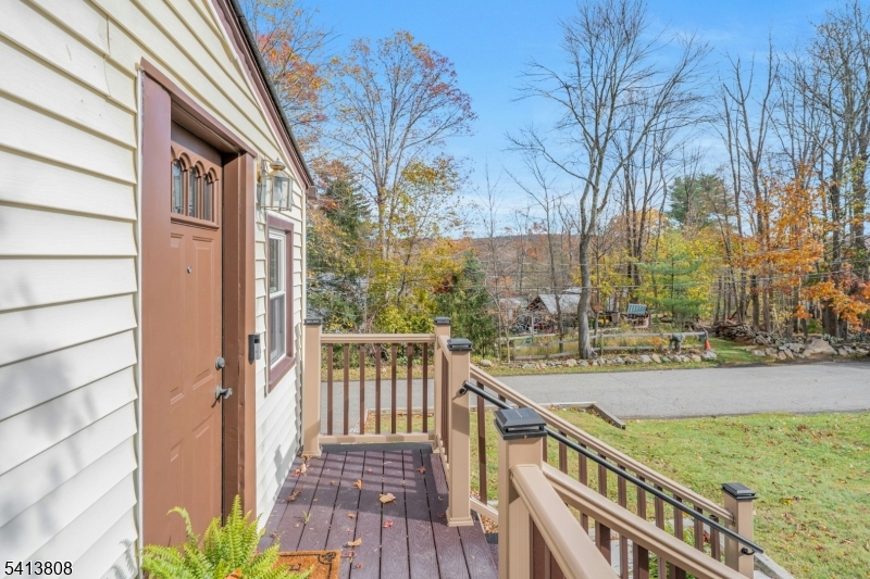 39 Delaware Rd