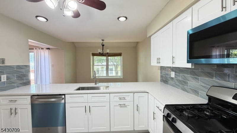 40 Whitby Cir