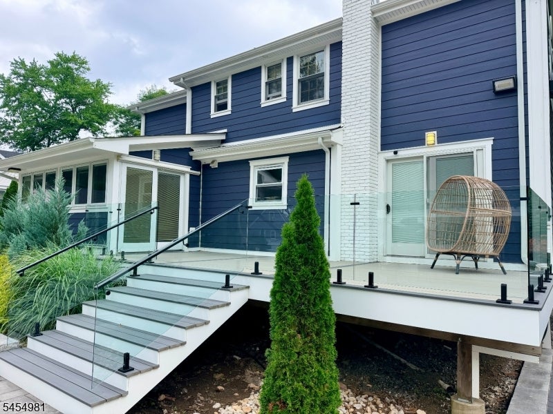 43 Edgewood Ave