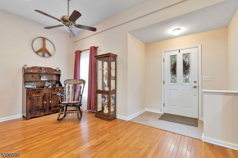 9 Timberline Dr