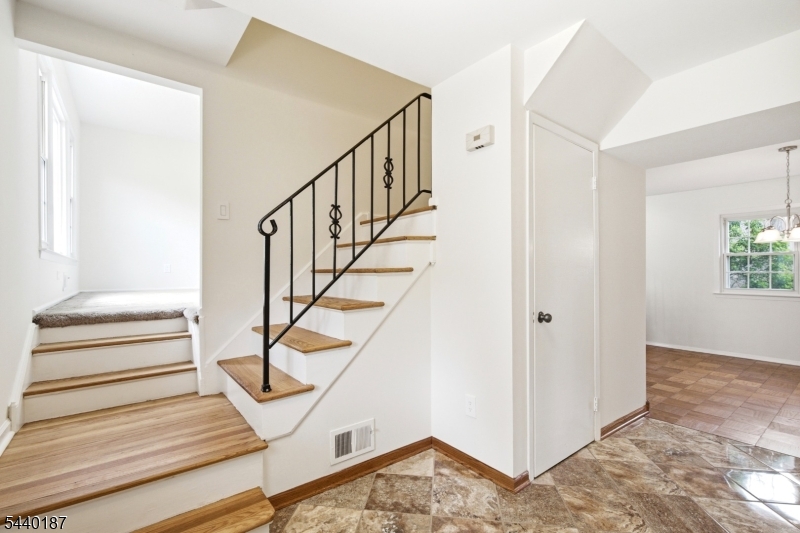 64 Fleetwood Dr