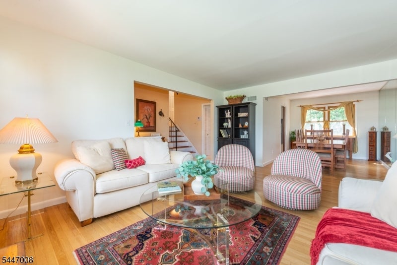 121 Bender Dr