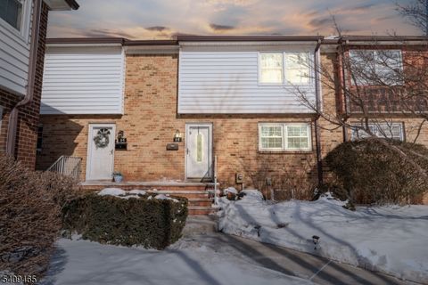 8 Cardinal Ln Apt 2 Hillsborough Twp. NJ 08844