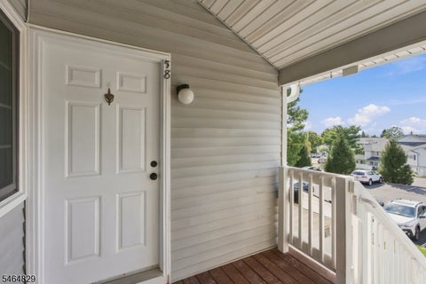 Photo for 58 Cheswich Ct