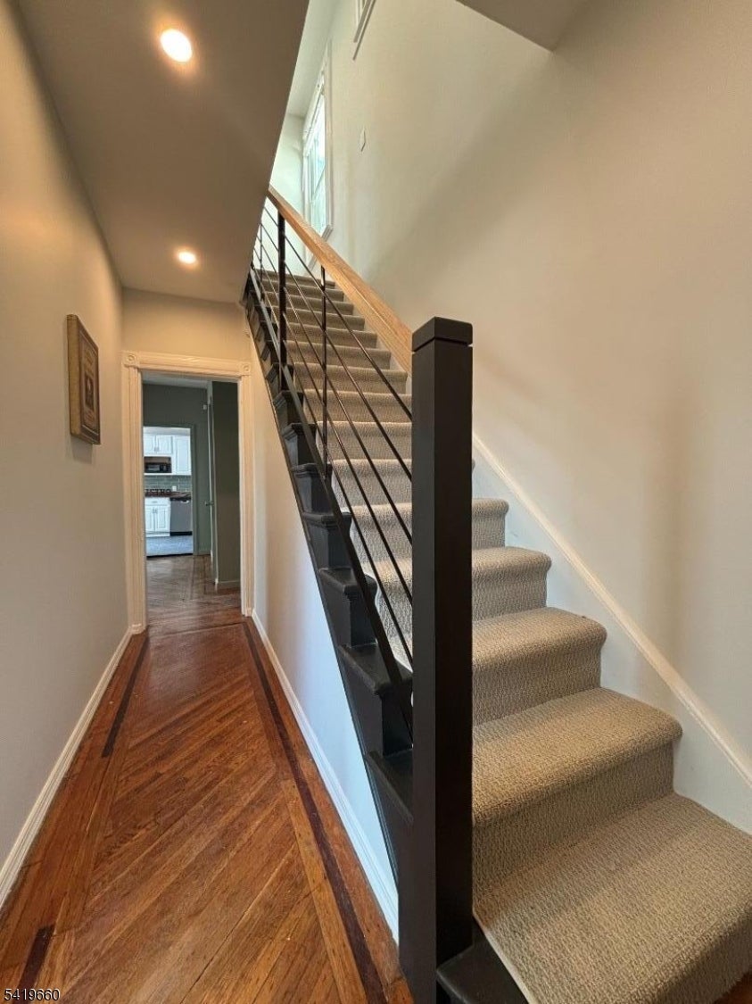 108 Thomas St