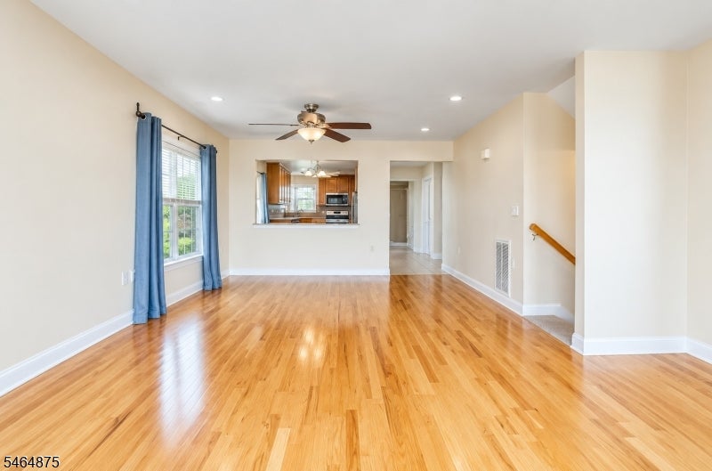 178B Front St