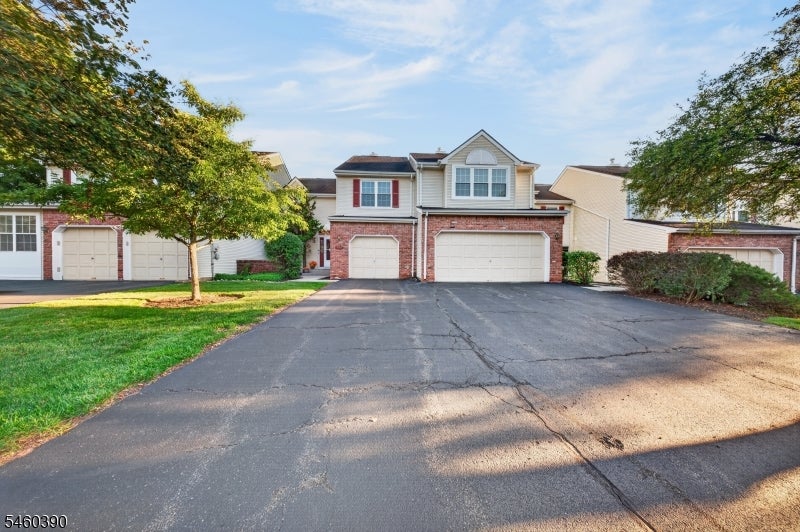 702 Porter Way West