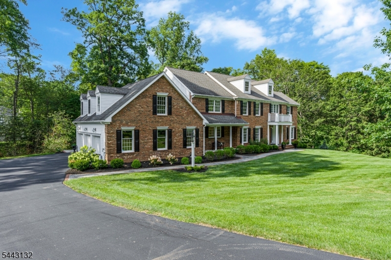 4 Linsey Ct