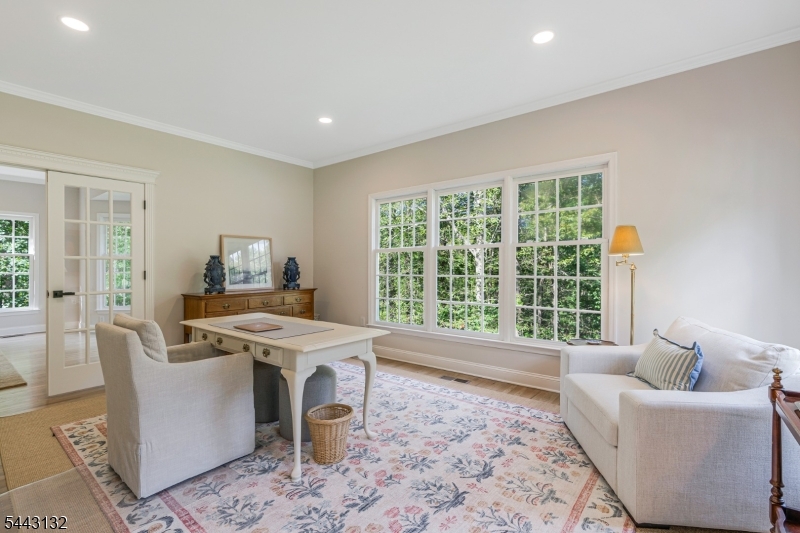 4 Linsey Ct