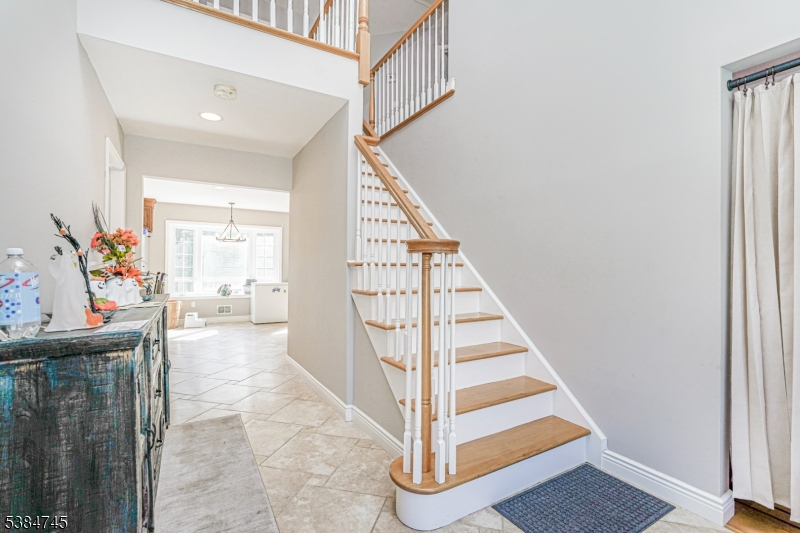 1081 Madison Hill Rd