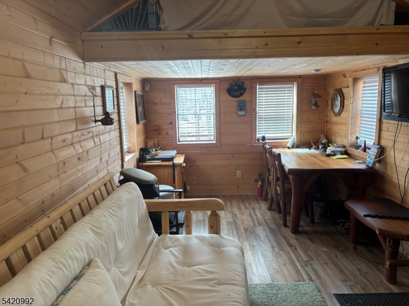25 Red Mill Rd