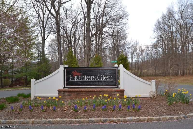39 Hunters Circle