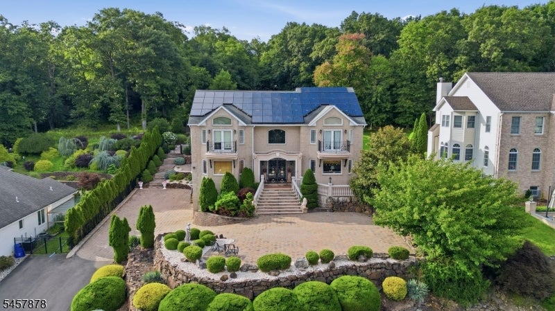37 Mountainwood Ct