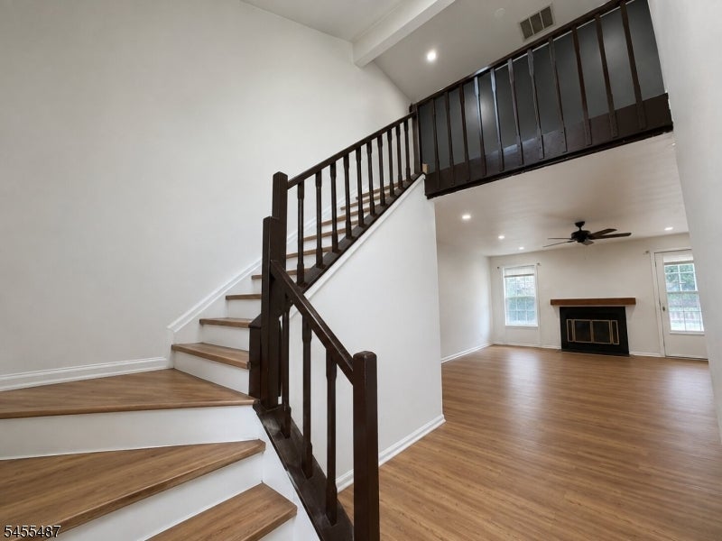 121 Harrow Dr