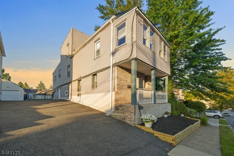 34 Milton Ave
