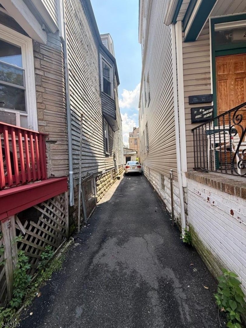 246 Halsted St