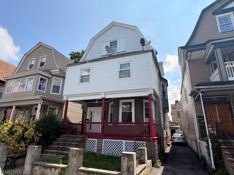 246 Halsted St