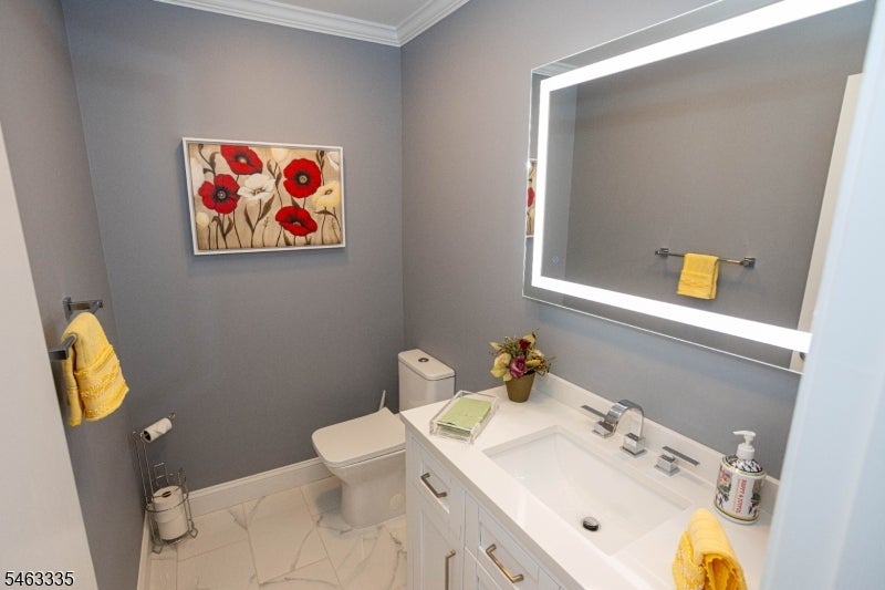 113 Woodmere Dr