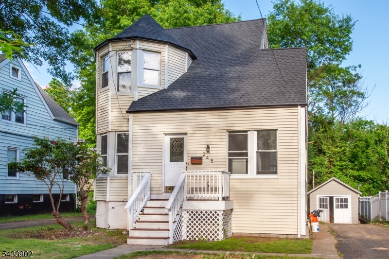 245 Elm Ave