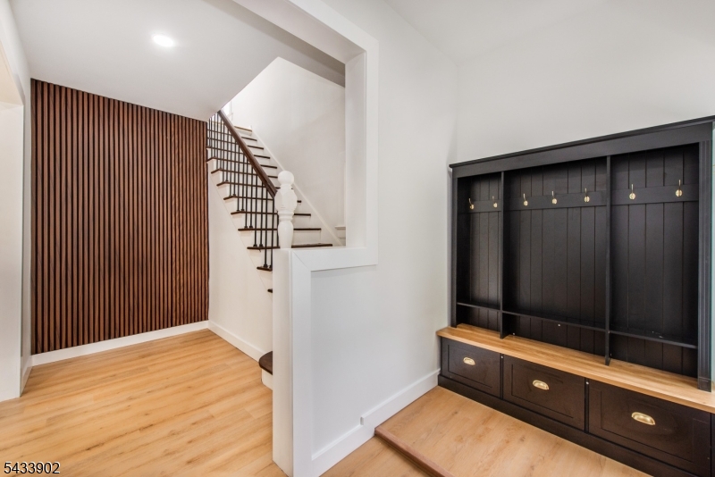 245 Elm Ave