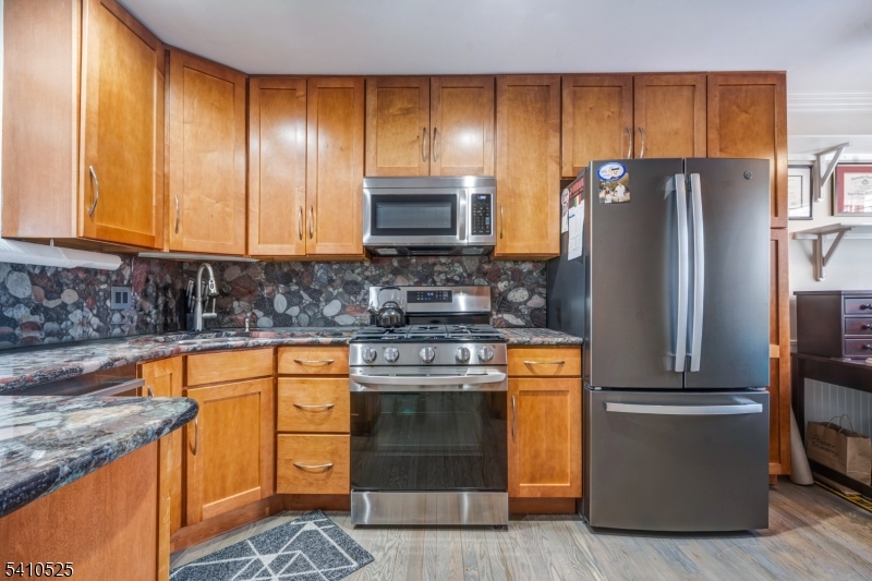 310 Maryland Ave 32A