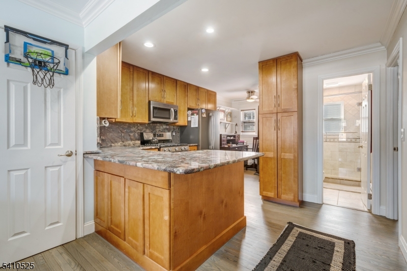 310 Maryland Ave 32A