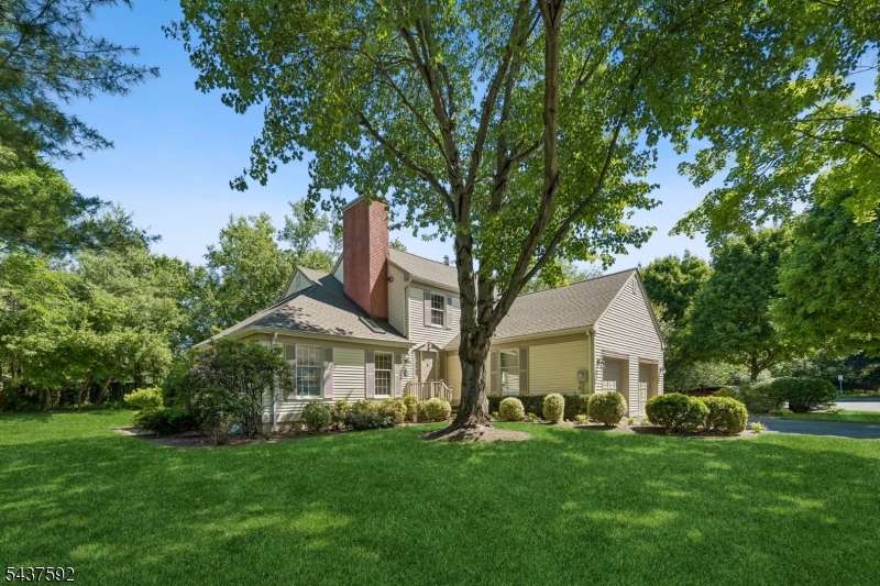 8 Gelsey Ln