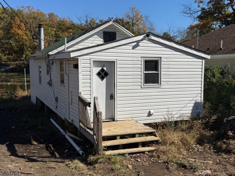 12 Hilltop Rd