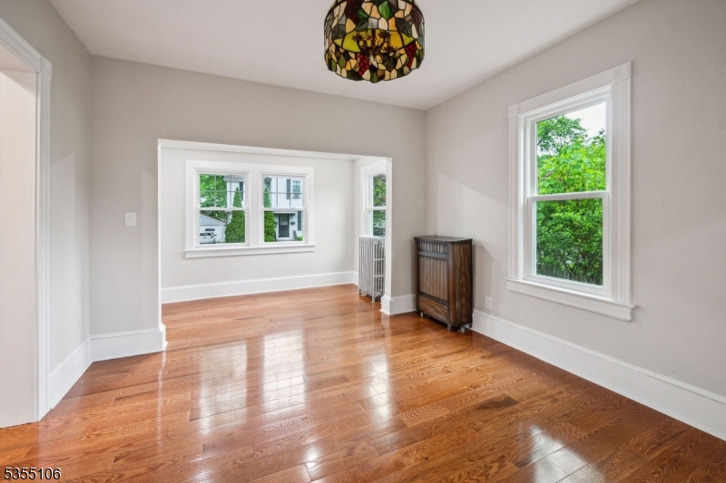 6 Hughes Pl