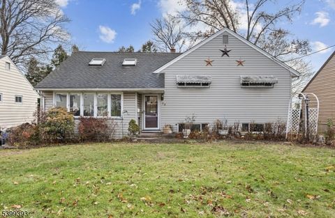 Photo of 29 Lennon Pl, Clifton, NJ 07013 (MLS # 3999708)