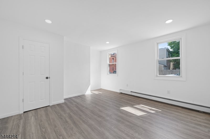 80 Wayne Ave