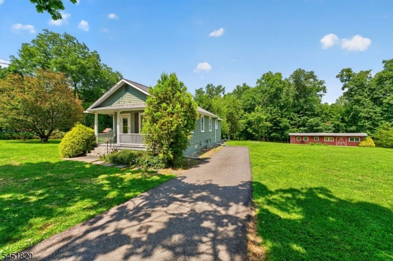 11 Pulaski Rd