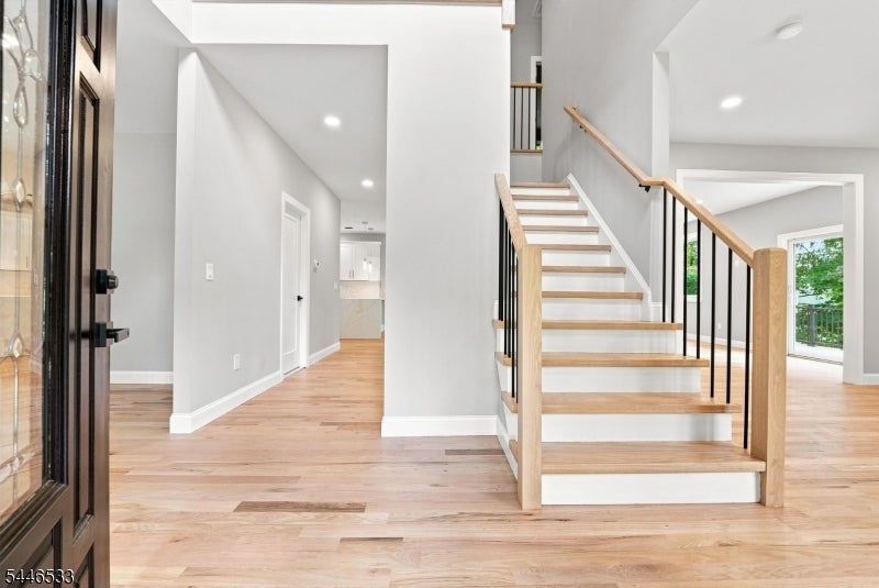 12 Jones Dr
