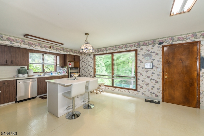 319 Winifred Dr