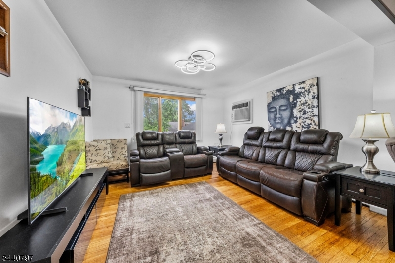 101 Maple Hill Rd