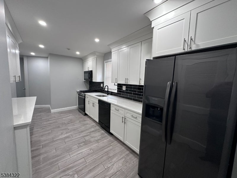 109 Arlington Blvd