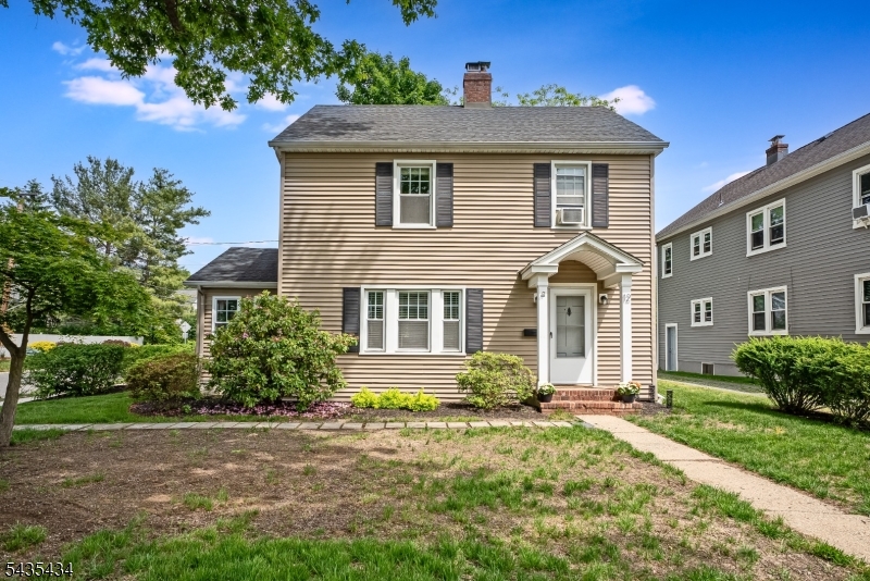 12 Raymond Rd