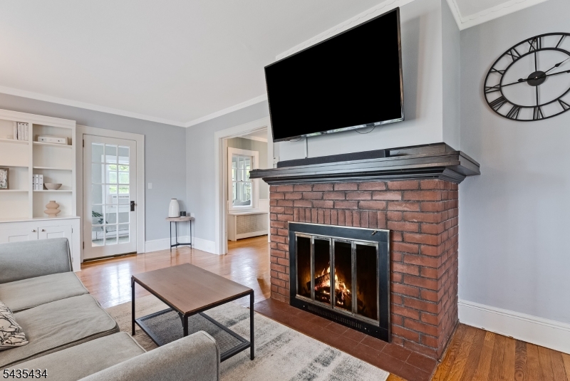 12 Raymond Rd