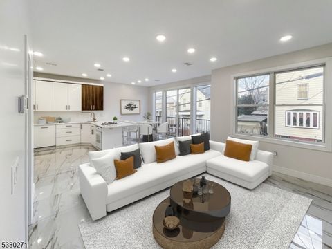 285 Lembeck Ave Jersey City NJ 07305