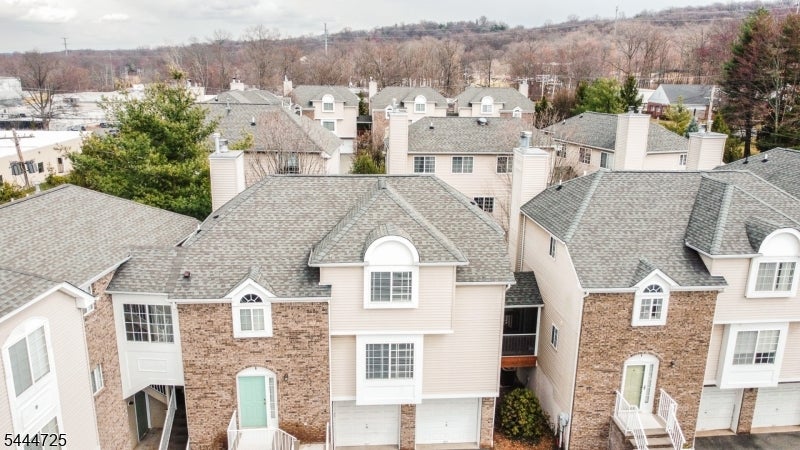 6 Whispering Way W 6