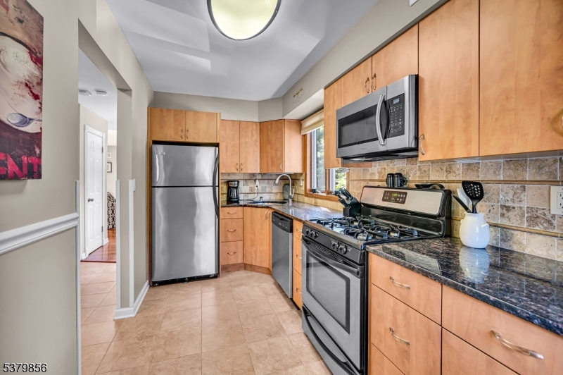 14 Mountain Ridge Rd