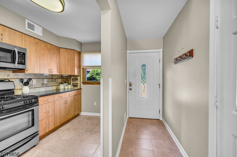 14 Mountain Ridge Rd