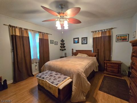 111 Central St Manville Boro NJ 08835