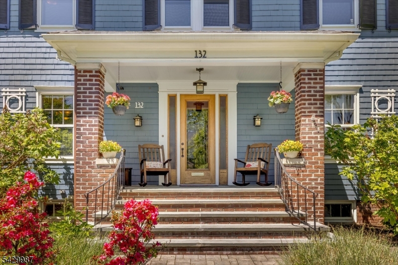 132 Christopher St