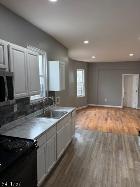 904 S 18Th St Newark City NJ 07108