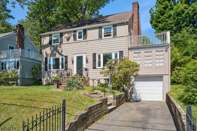 59 HILLSIDE AVENUE