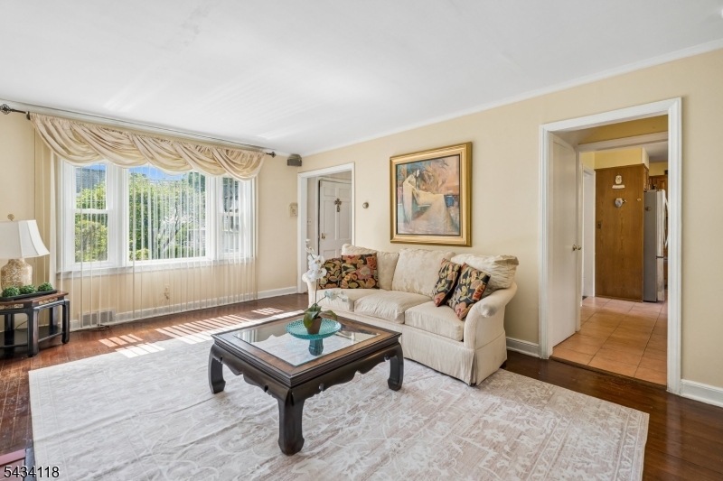59 HILLSIDE AVENUE
