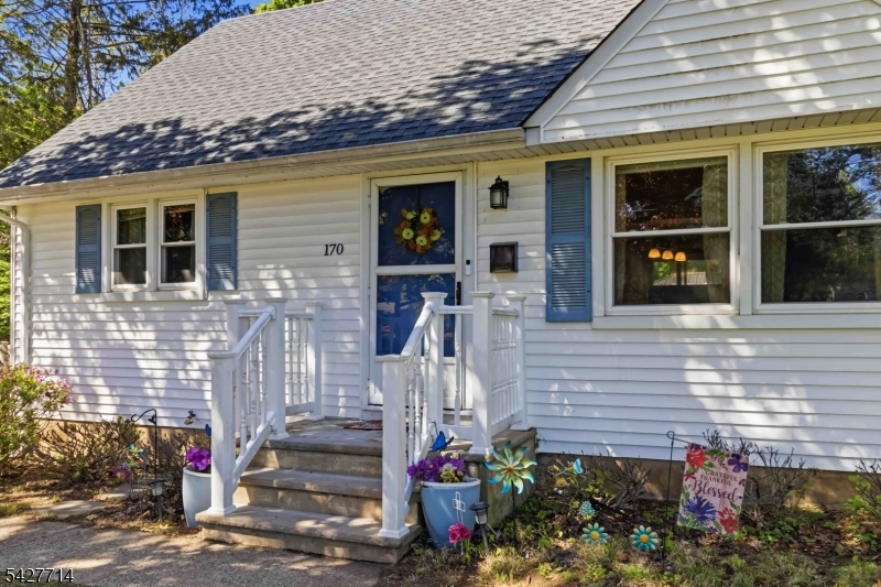 170 Marion Ct